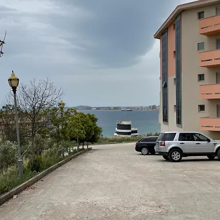 Tona Apartament Apartment