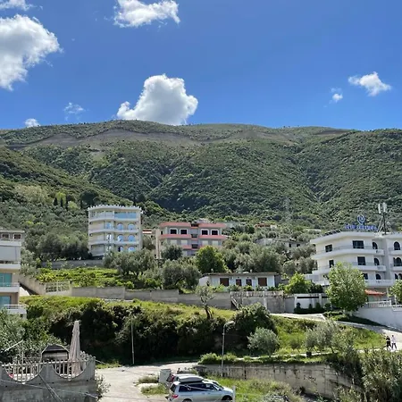 Tona Apartament Vlorë
