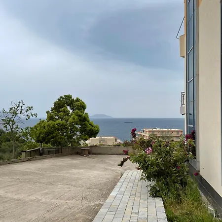 Tona Apartament Apartment *