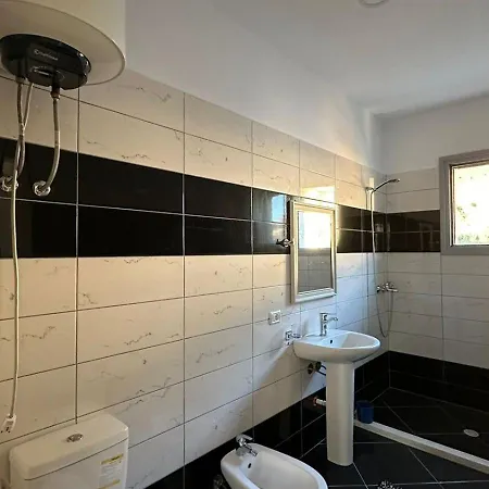 Apartment Tona Apartament Vlorë